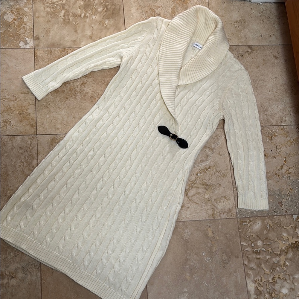 Calvin Klein Elegant Cream Cable Knit Sweater Dress. Size Medium